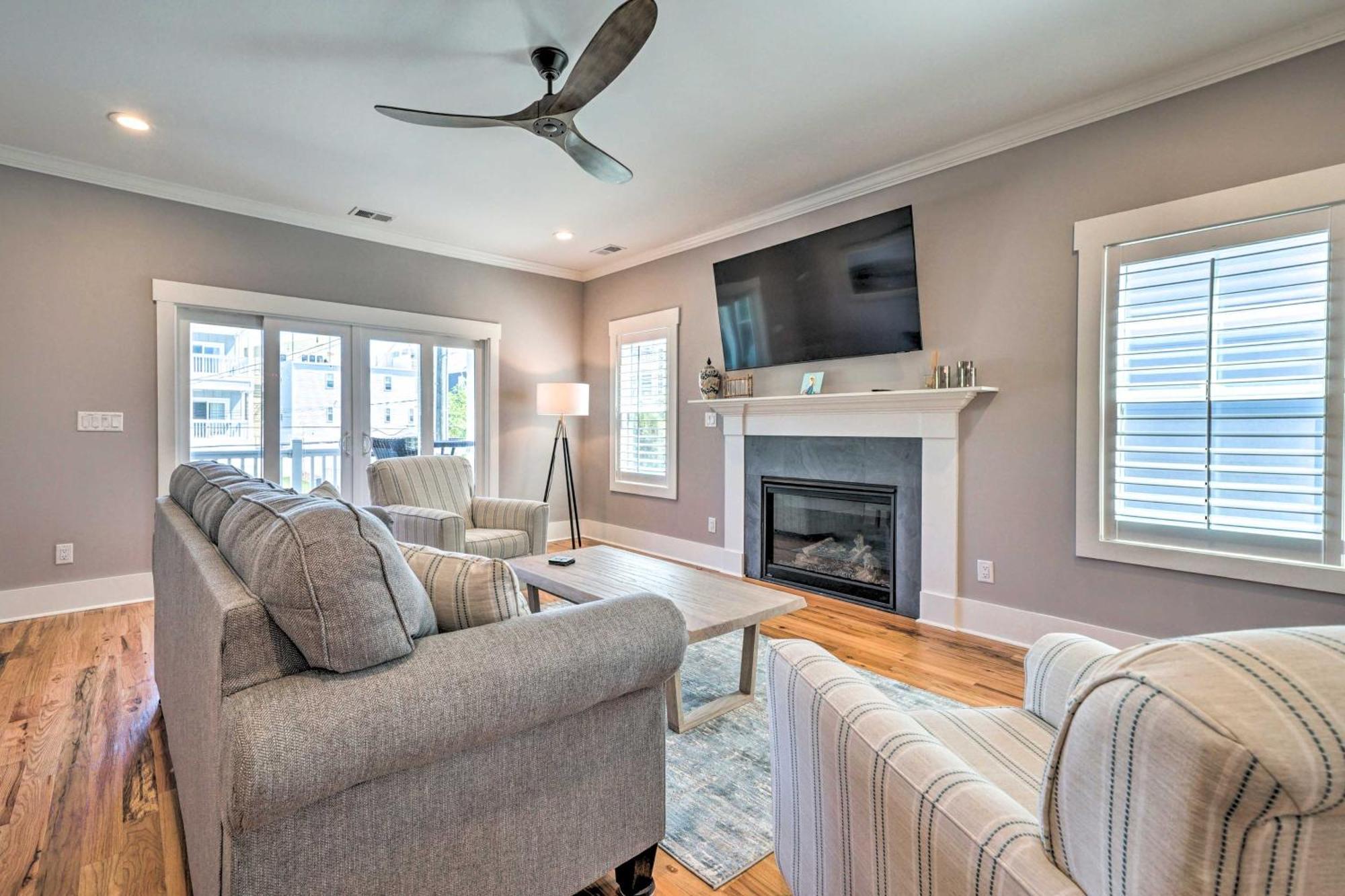 Bright Coastal Abode With Porch And Beach Access! Carolina Beach Exterior foto