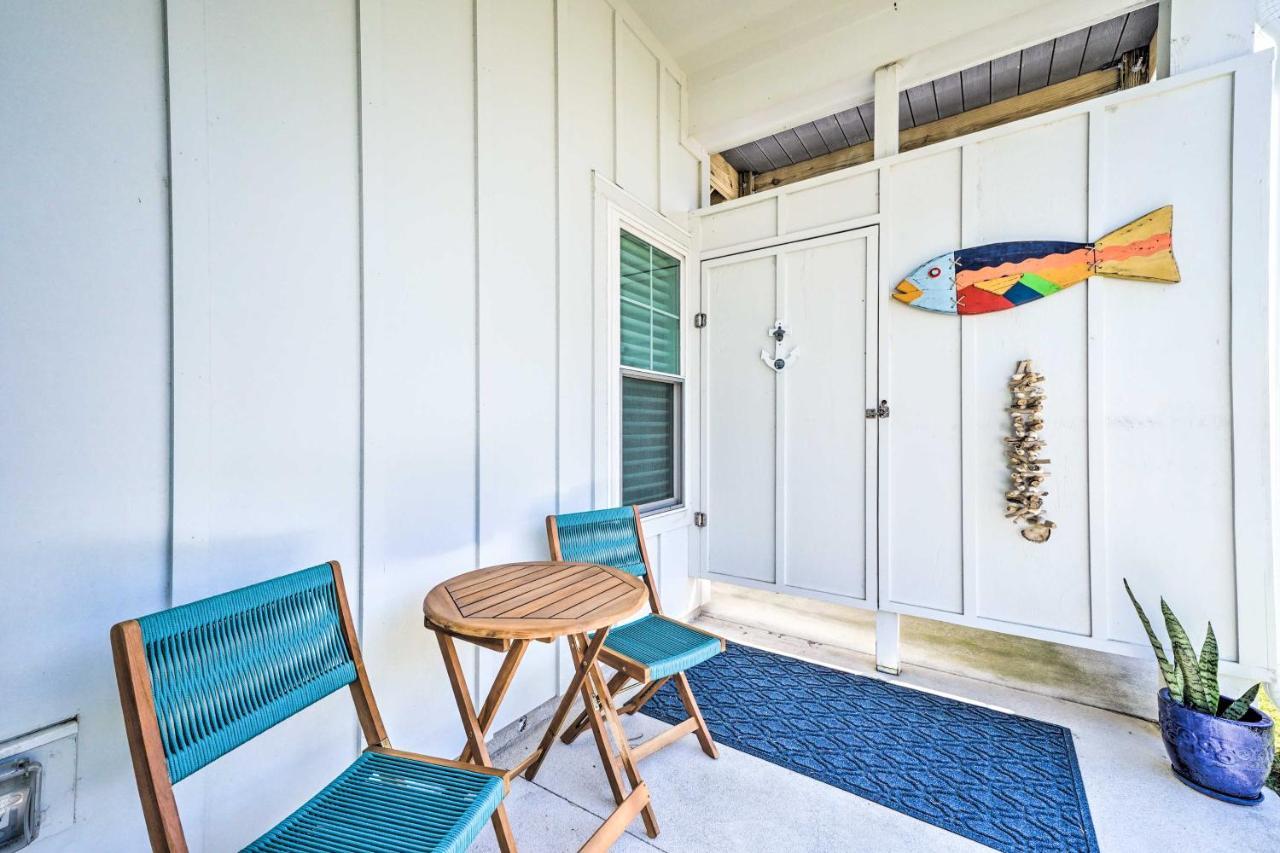 Bright Coastal Abode With Porch And Beach Access! Carolina Beach Exterior foto