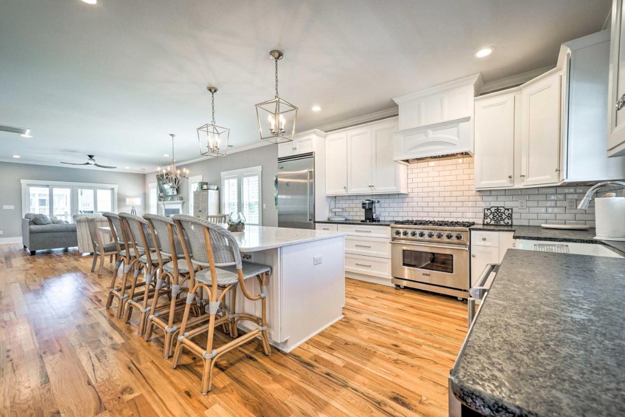 Bright Coastal Abode With Porch And Beach Access! Carolina Beach Exterior foto