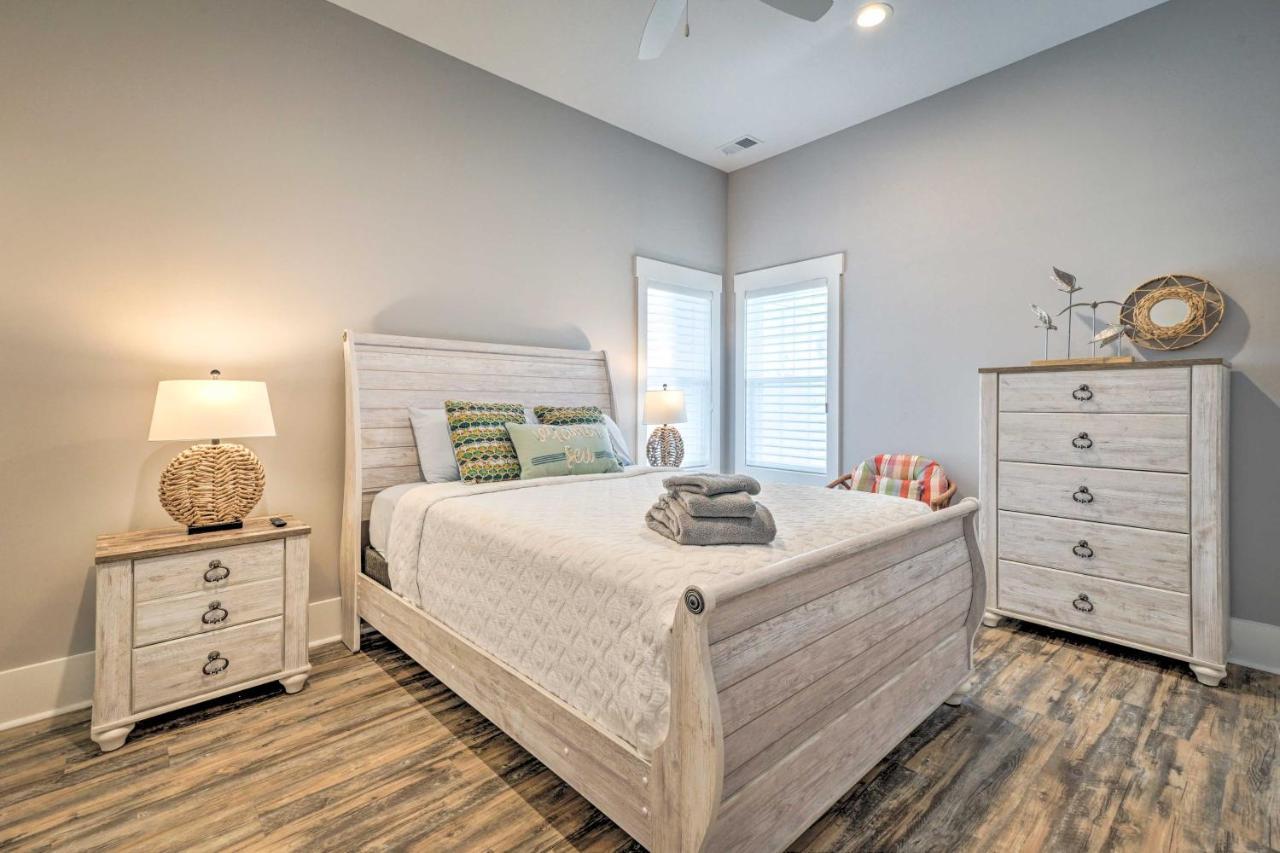 Bright Coastal Abode With Porch And Beach Access! Carolina Beach Exterior foto